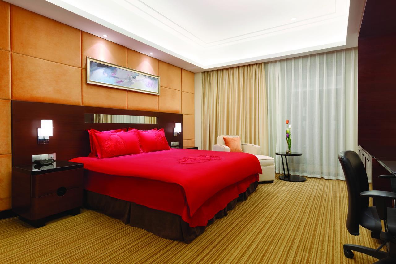 Ramada Plaza Lianyungang Hotel ภายนอก รูปภาพ